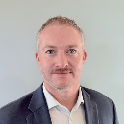 kyle minnet headshot